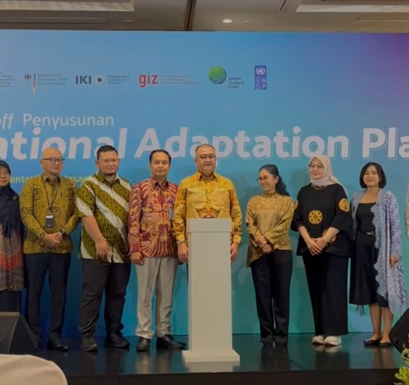 Diskusi penyusunan NAP di Jakarta, Jumat (2/5/2025), yang dihadiri tokoh penting dari KLHK, Bappenas, Kemendagri, dan akademisi. FOTO Instagram:  @kemenlh_bplh