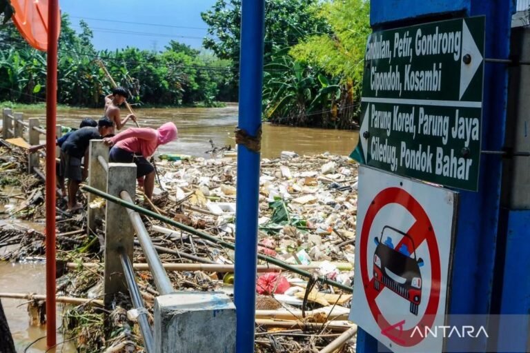 Anggota DPRD DKI Jakarta Desak Pemprov Tangani Permasalahan Sampah